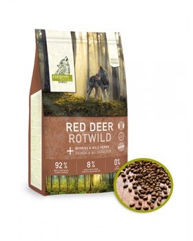 Isegrim Forest Adult Red Deer with Berries